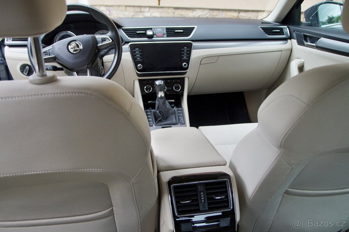 ŠKODA SUPERB - 12
