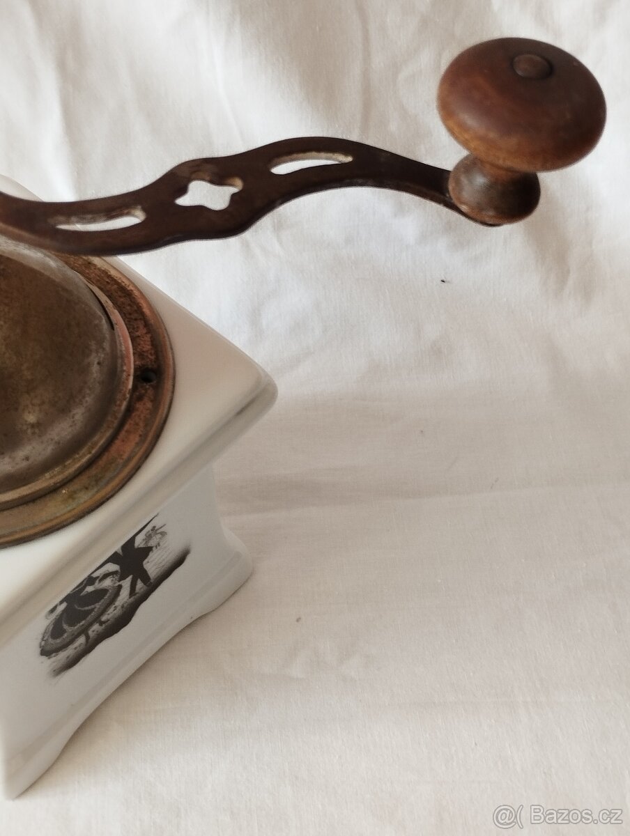 Starý porcelánový mlýnek LEINBROCK S - 12