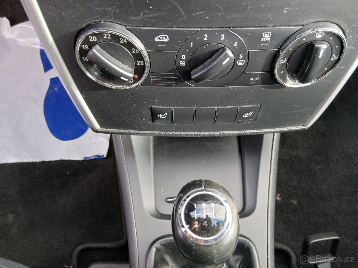 Mercedes-Benz A 1.7i, Avantgarde - 12