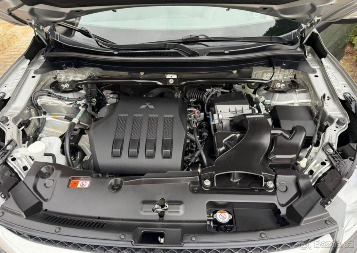 Mitsubishi Eclipse Cross 1,5T-i Active ,automat , Tažné - 12