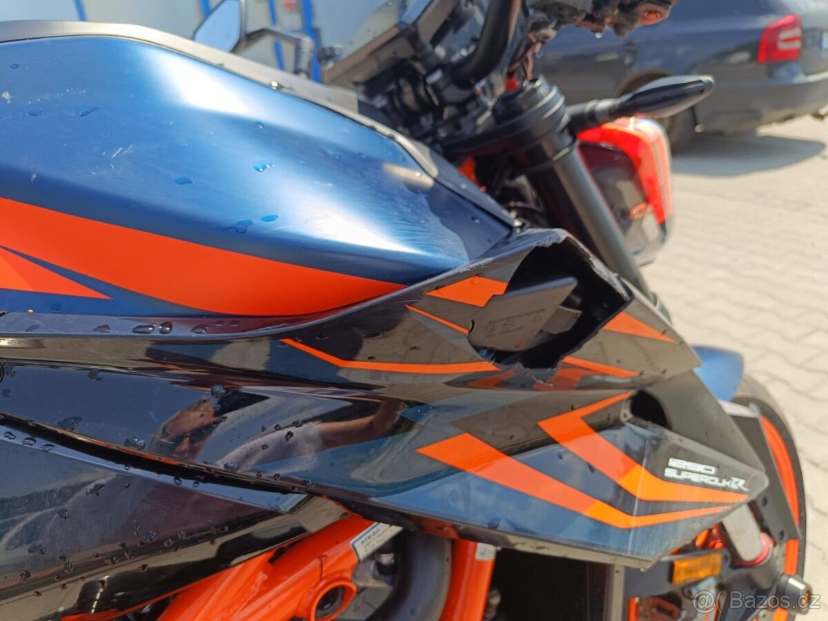 KTM 1290 Superduke R - 12