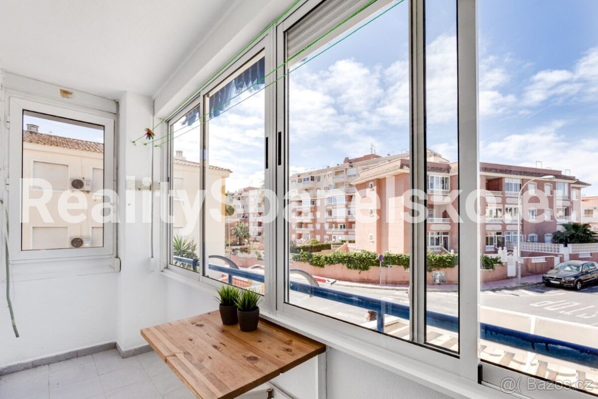 Na prodej útulné a plně zařízené studio LA MATA ŠPANĚLSKO - 12