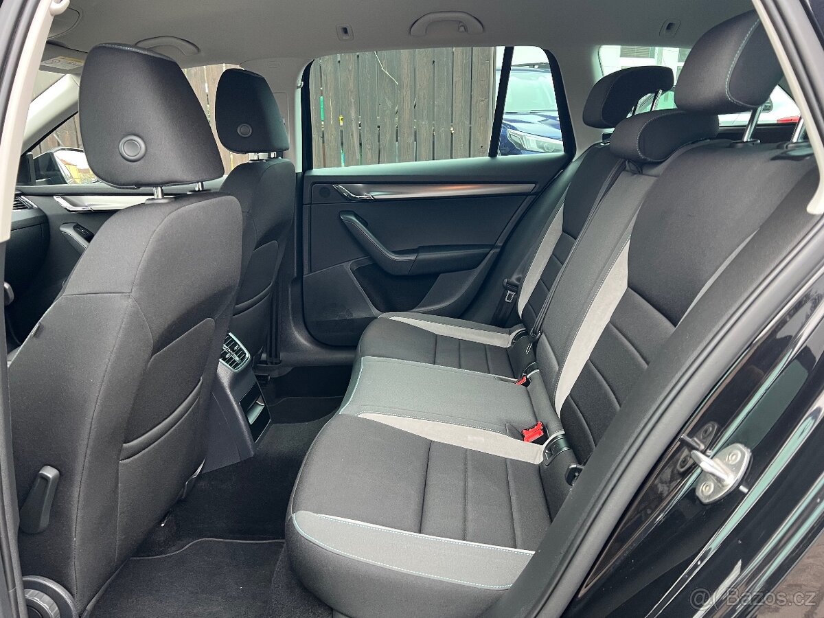 ŠKODA OCTAVIA 3 III COMBI 2.0TDI 110KW DSG JOY DSG 2/2017 - 12