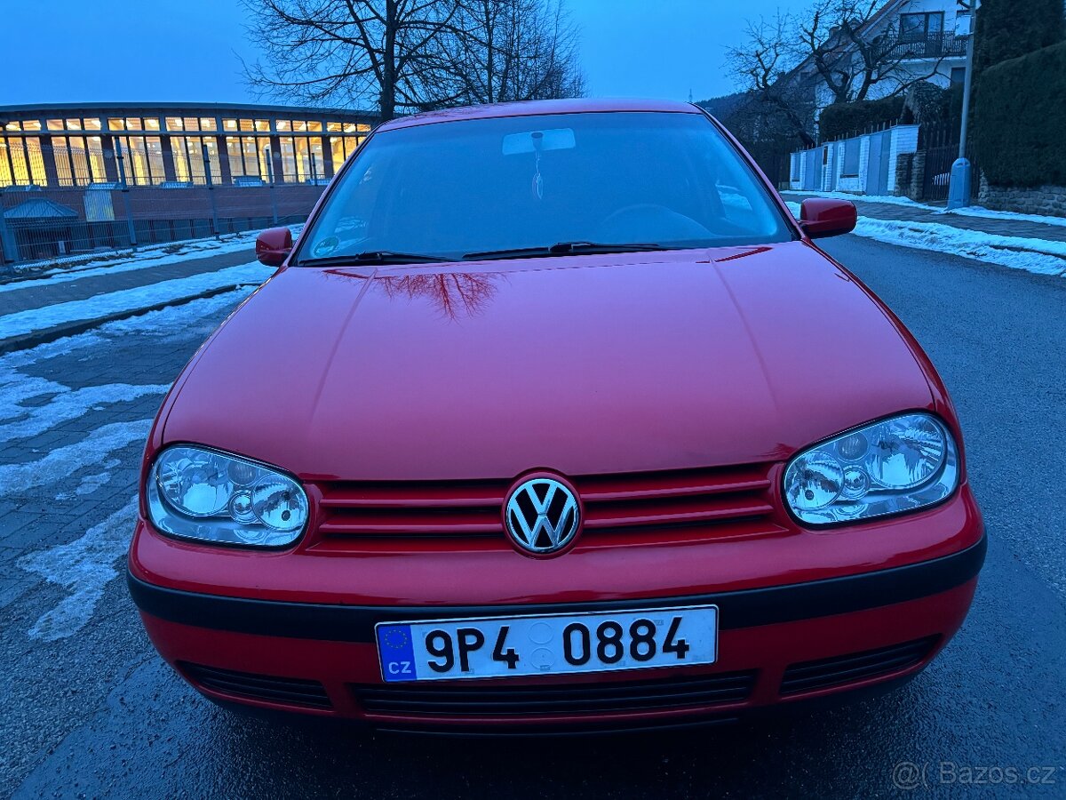 Volkswagen Golf 1.4i - 12