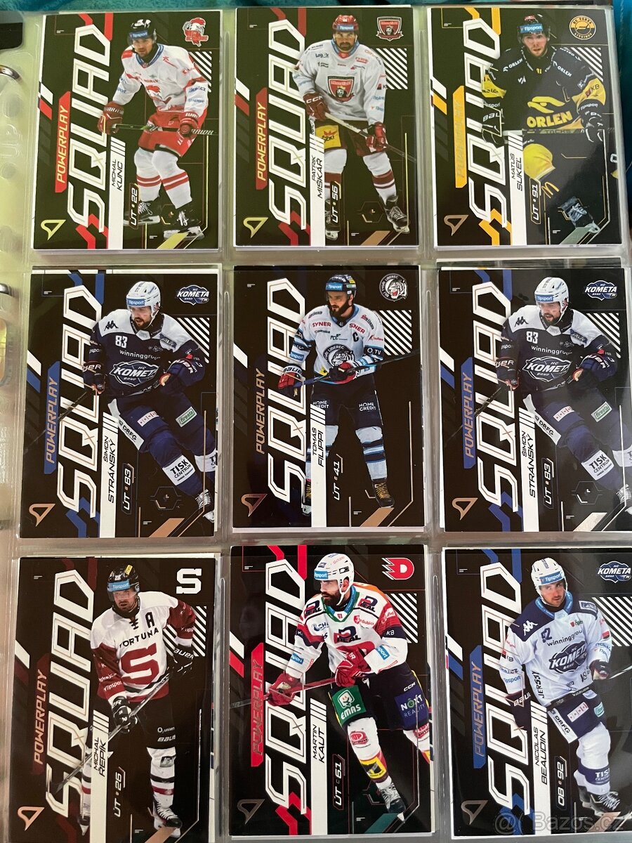 Hokejové kartičky - 12
