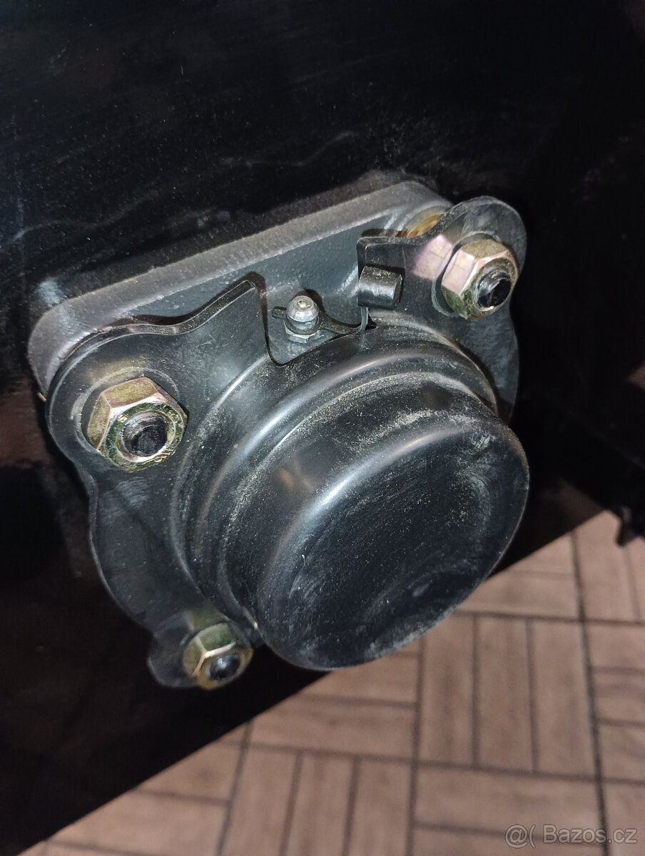 Benzínový štěpkovač za čtyřkolku s motorem 500cc - 12