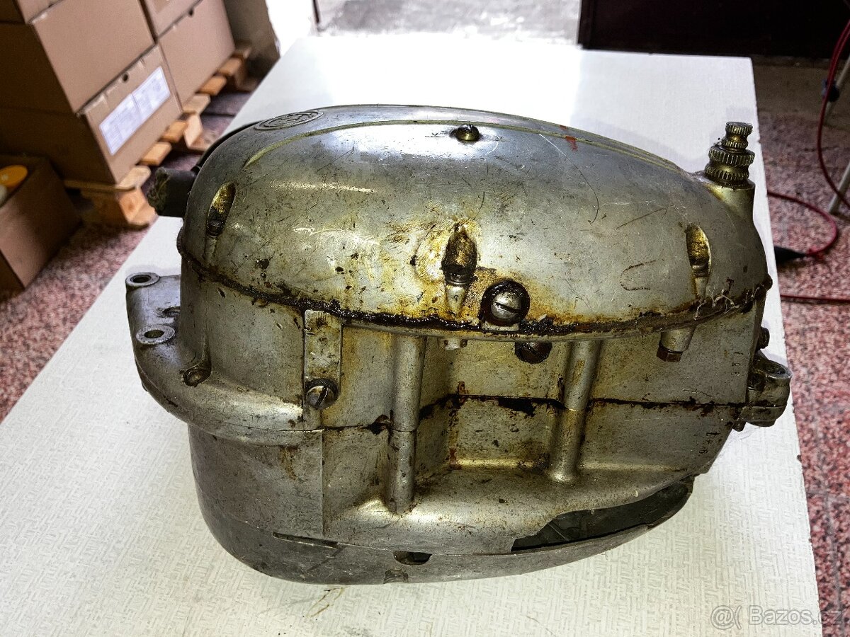 motor na ČZ 125t - 12