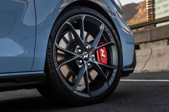 I30N 5x114,3 235/35/19 letní - 12