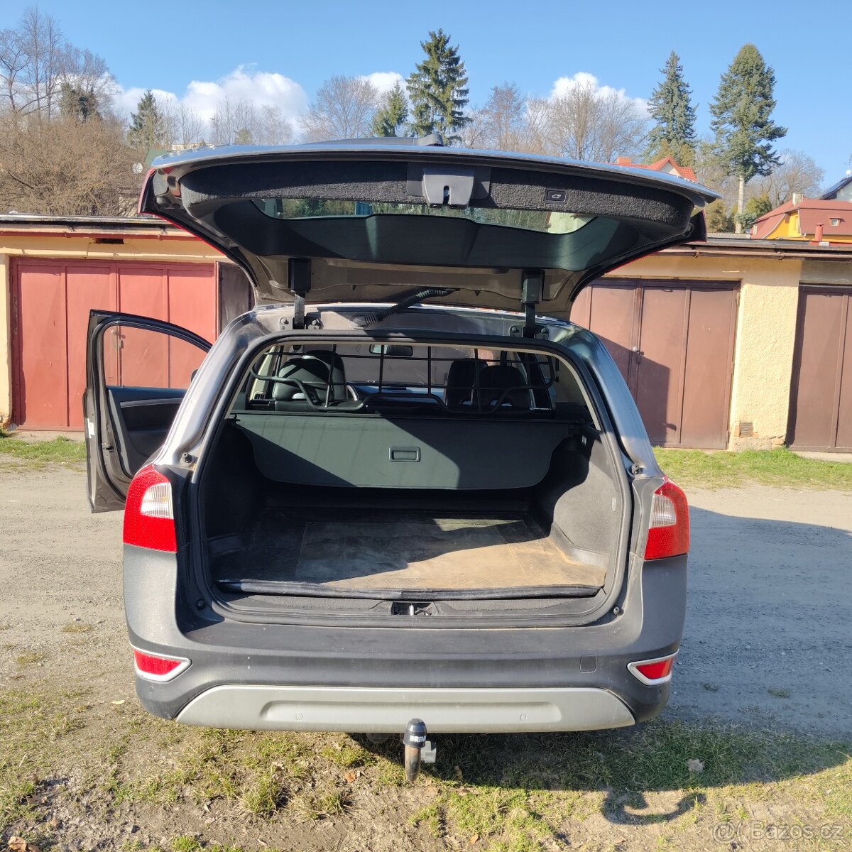 Volvo XC 70 AWD LEVNĚ - 12