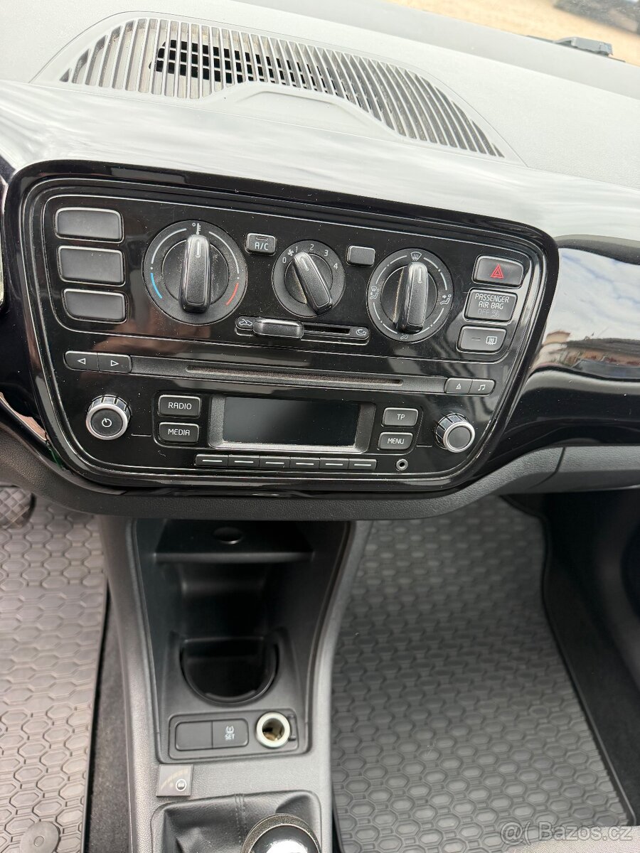 VW UP 1.0 44kw Benzin + LPG - 12