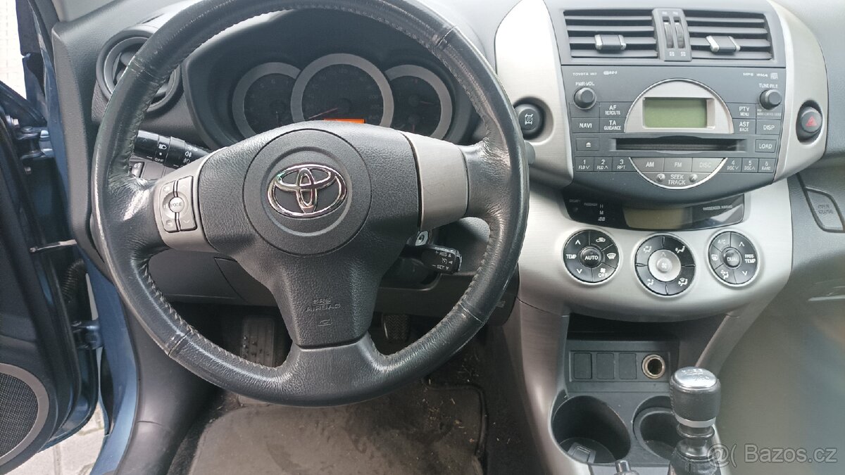 Toyota RAV4, D-4D, nové v ČR - 12