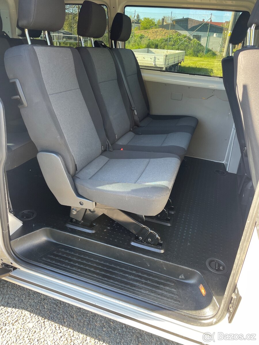 VW Transporter T6 - 12