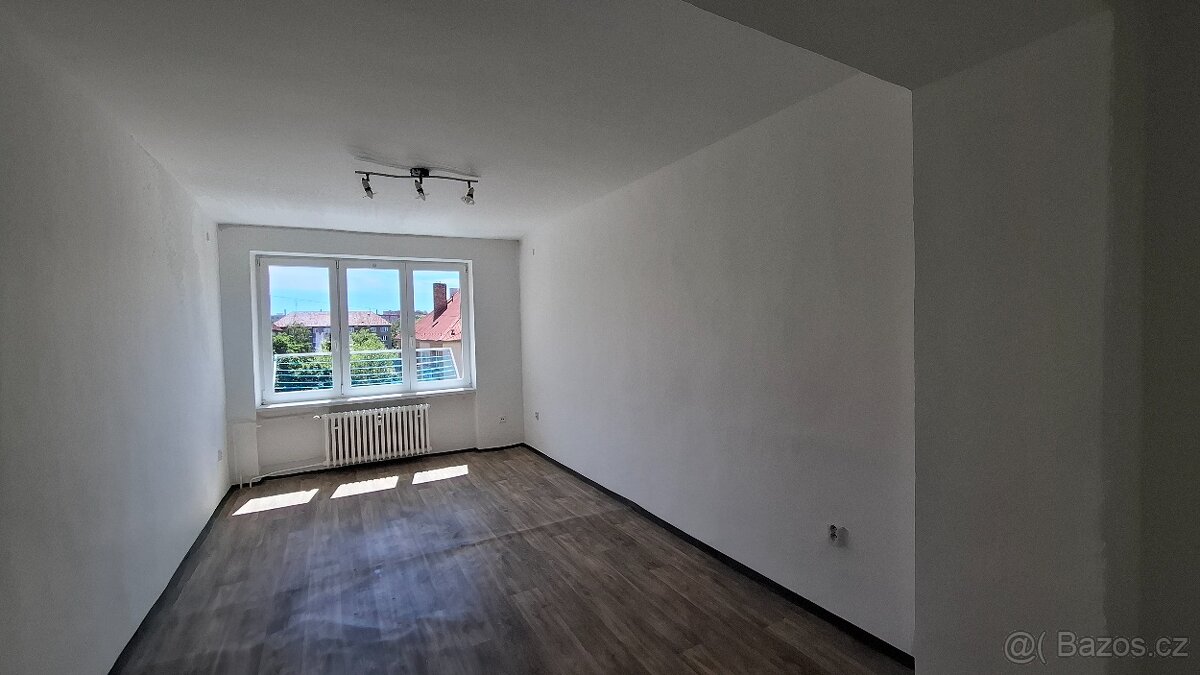 Pronájem bytu 2+1, ul. Nerudova, Jirkov - 12