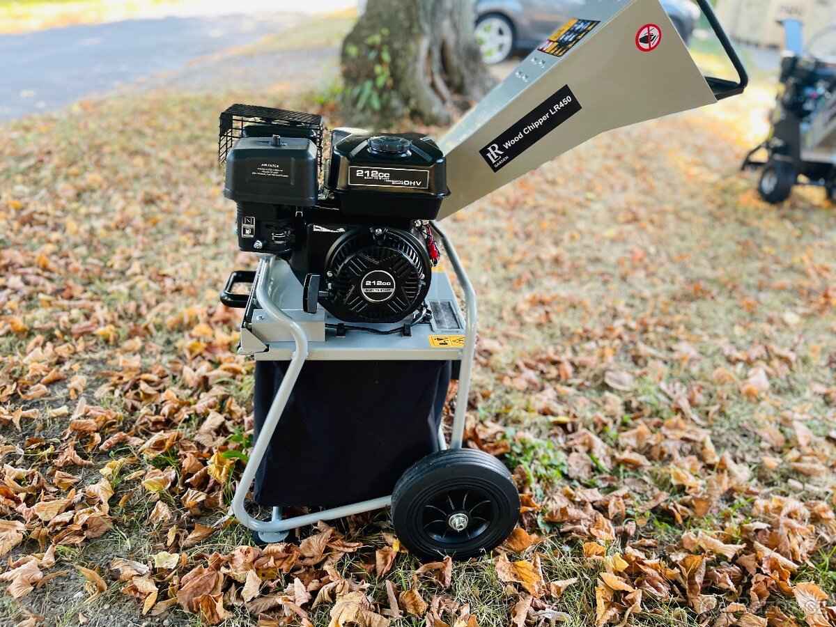 Štěpkovač větví LR 450 - 12