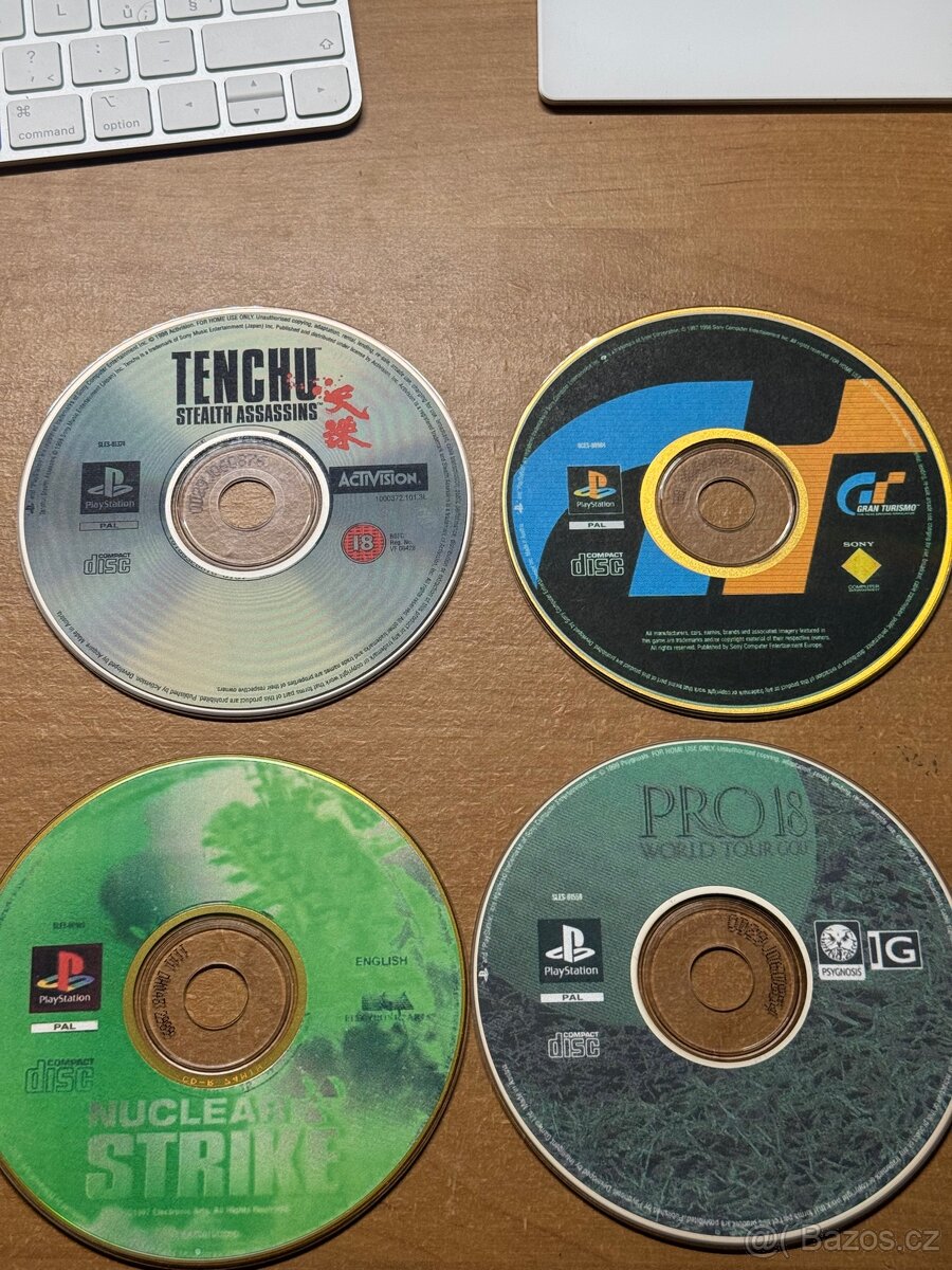 Sony PlayStation 1 + příslušenství - 12