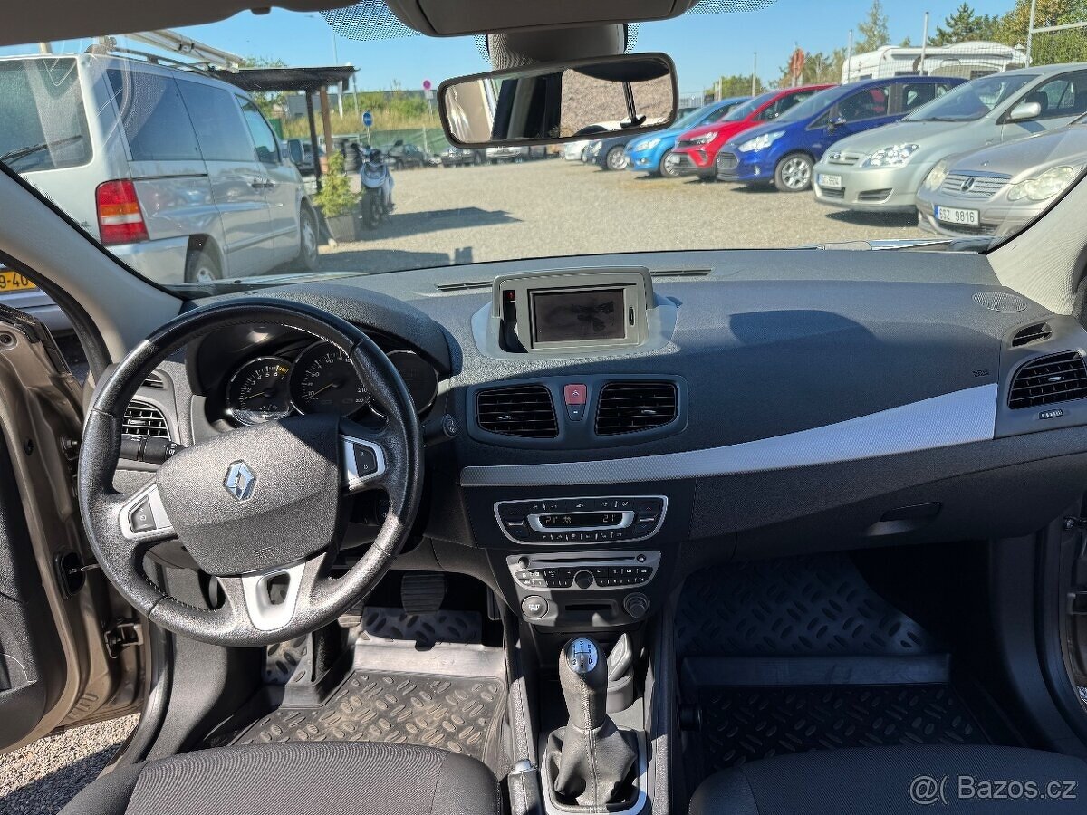 Renault Fluence 1.6i 16V 81 kW - 12