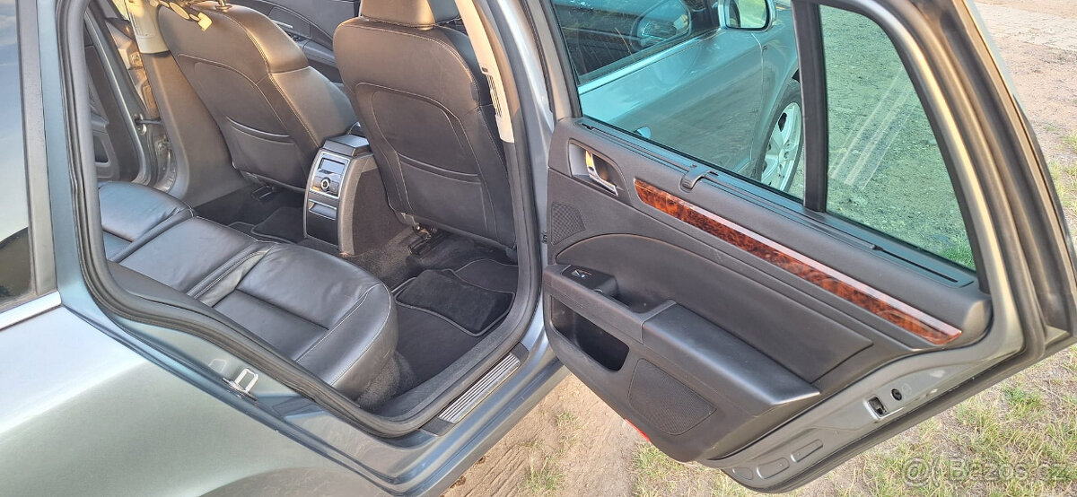 Škoda Superb 2.0 TDI 125 kW 4x4 - 12