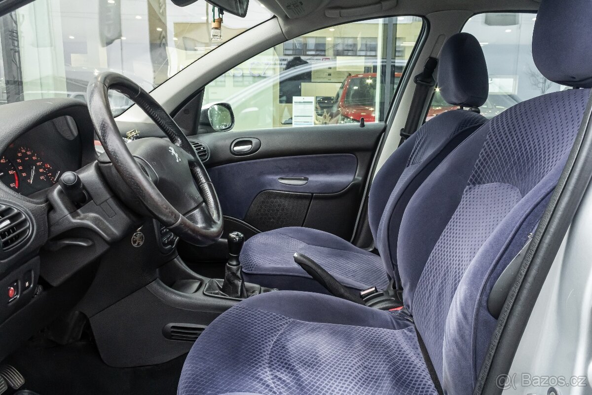 PEUGEOT 206 2,0 HDi 66kw - 12