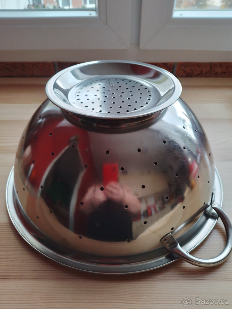 vintage doza,vintage velká krabice na dort,vintage cedník - 12