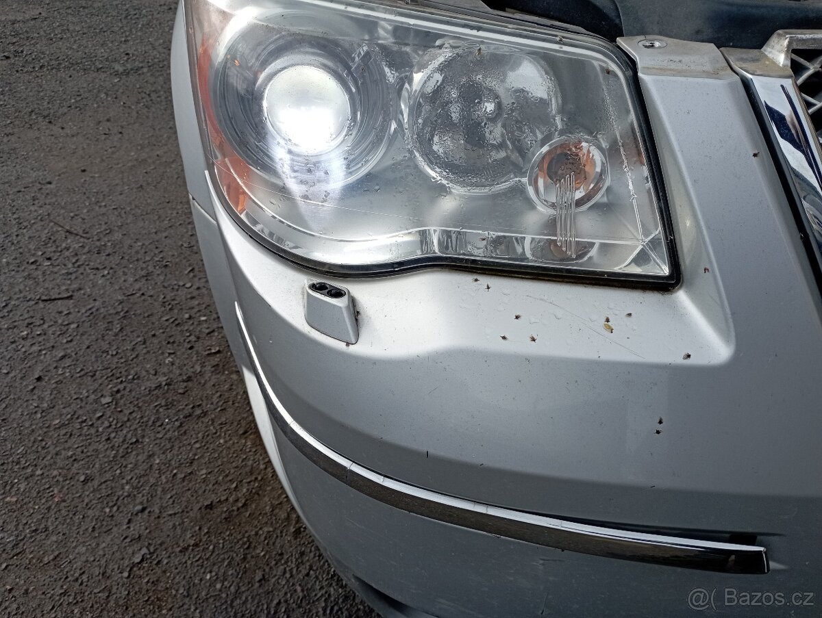 CHRYSLER GRAND VOYAGER V..PŘEDEK Z RV 2009 XENONY APOD. KO - 12