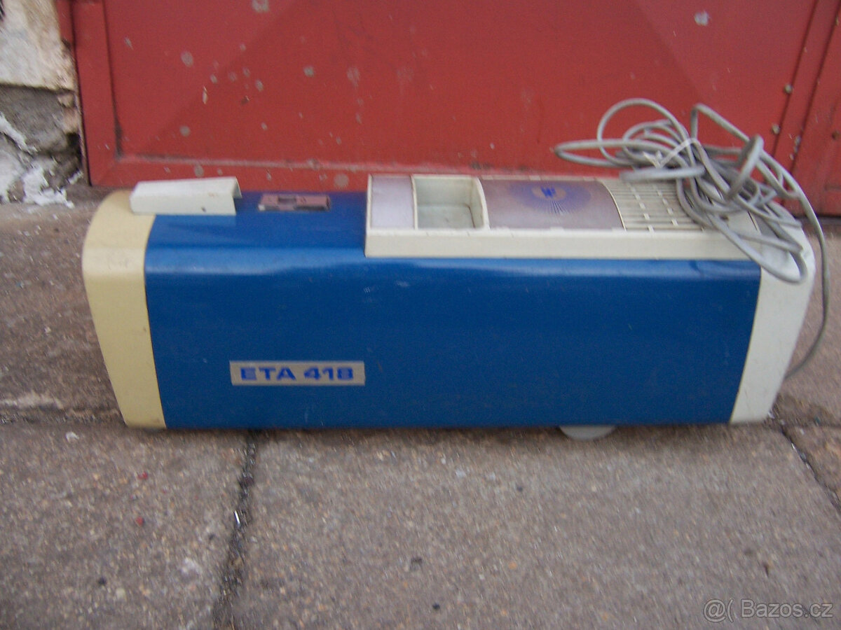 staré retro vysavače - 12