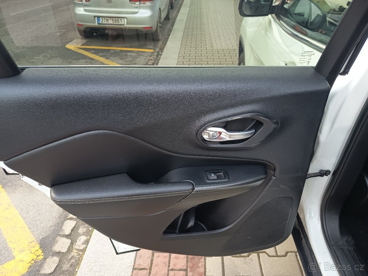 Jeep Cherokee 2,2CRD Limited 4X4 - 12