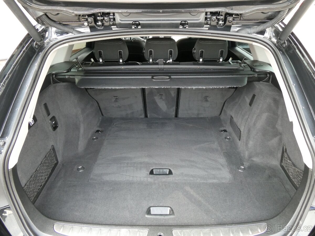 BMW Řada 3 320D 140kW xDrive, serviska - 12