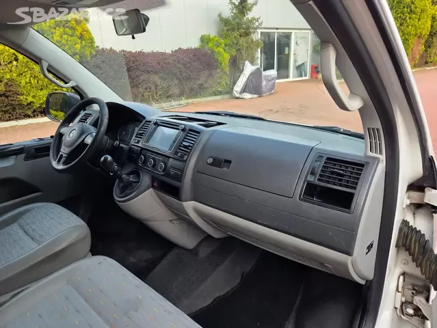 VW T5 Transporter 2.0TDI,LONG,2011,tažné,klima - 12
