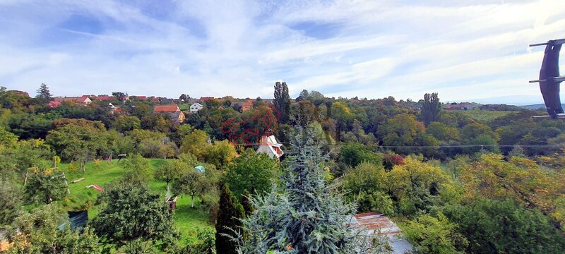 Pozemek pro výstavbu RD s chatou u Osvětiman - 12