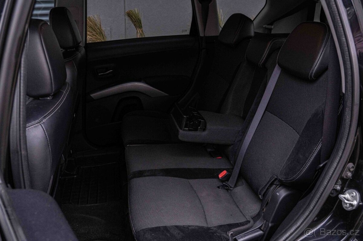 Mitsubishi Outlander 2.2 DI-D - 12