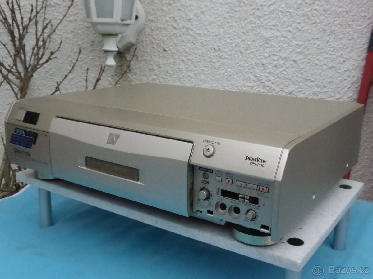 Panasonic NV-DV 10000 DV/ miniDV recorder - 12