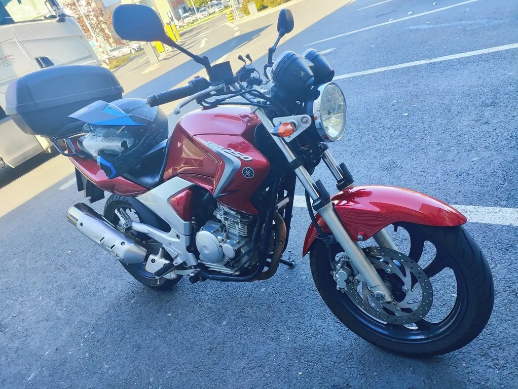 Yamaha YBR 250 - 12