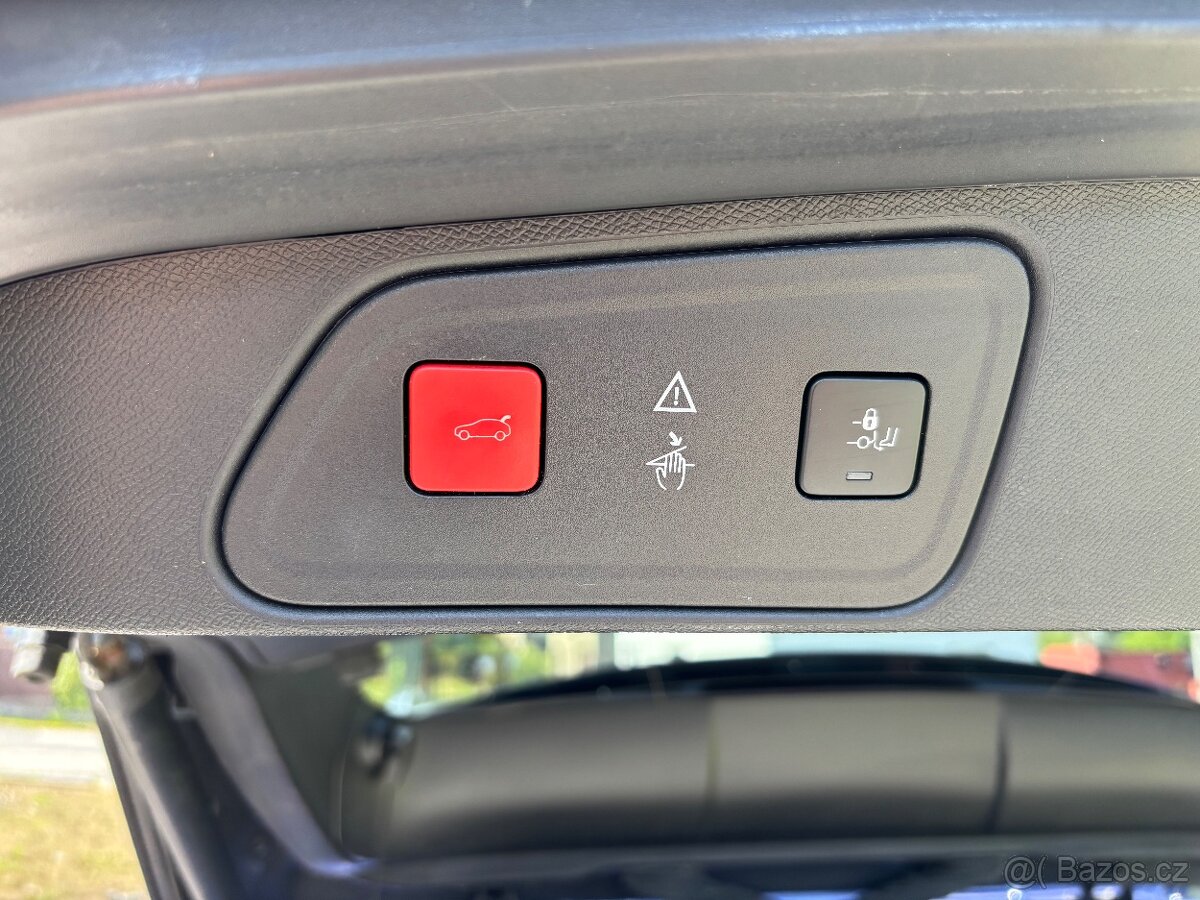 Peugeot 3008 GT 2,0HDI 110kw - 12