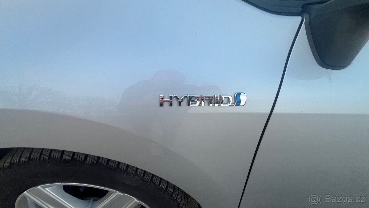Toyota Auris Hybrid 1.8 Automat - 12