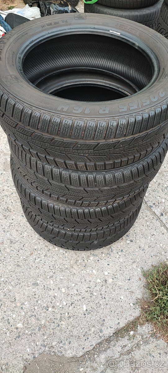 Plechový disk r16 ET 52,5 + zimní pneu 205/60/16 M+S - 12