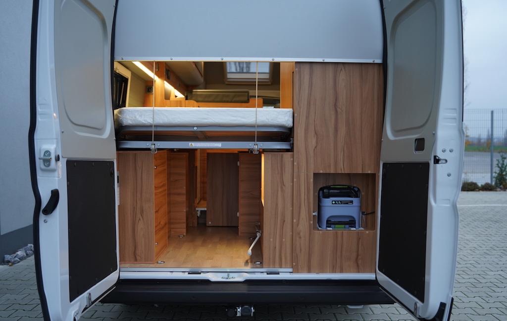 Affinity ONE - nejprostornější obytka pro 4 osoby - 12