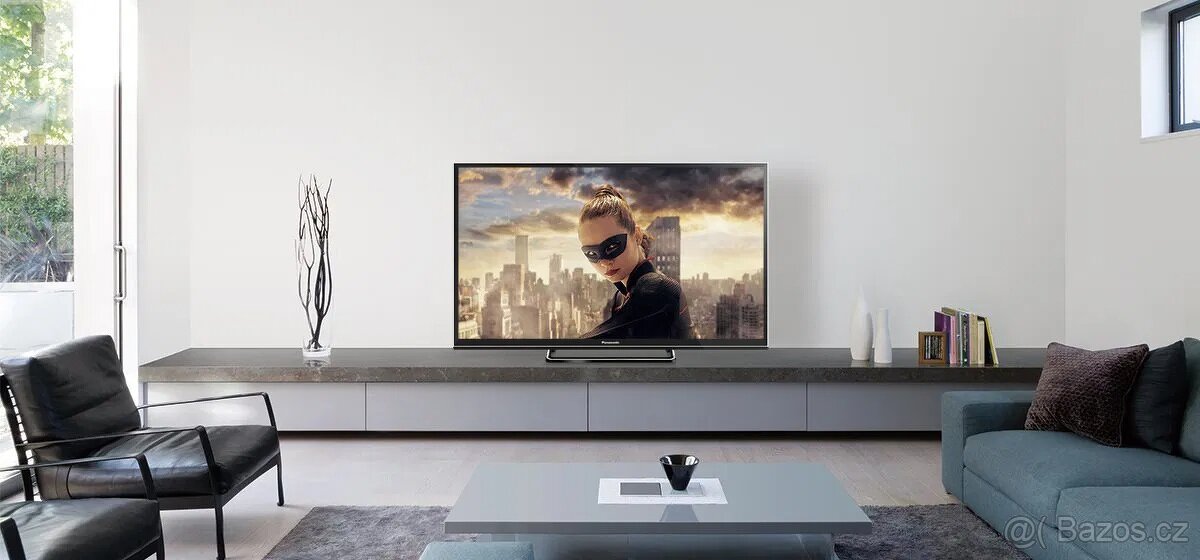 SMART LED TV Panasonic TX-32ES600E, 32" - jako nová - 12