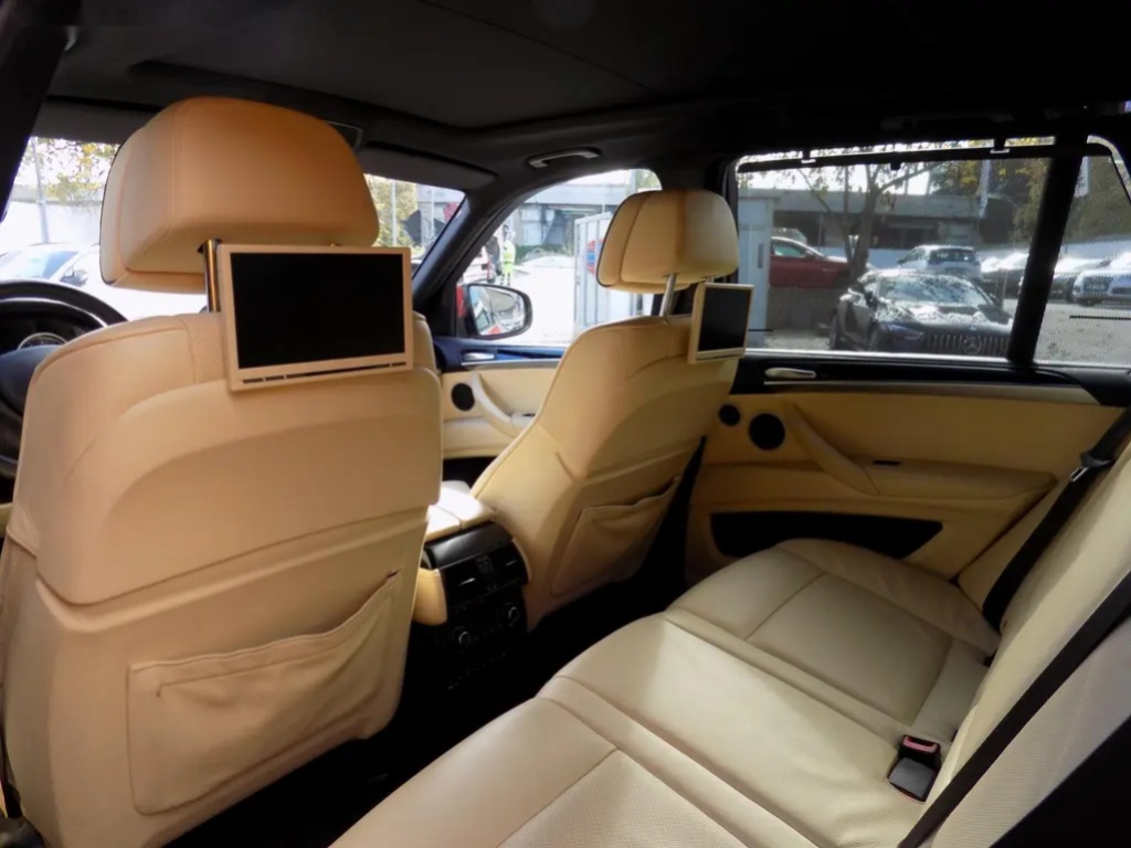 BMW X5, 4.4 V8 M - 12