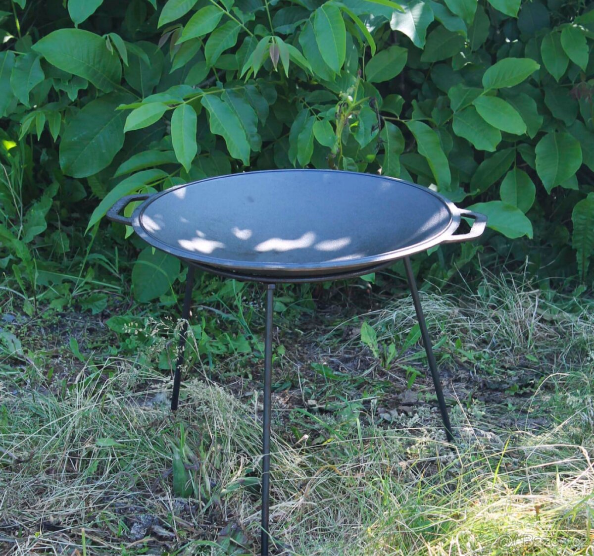 ZAHRADNÍ PÁNEV NA OHNIŠTĚ - 12