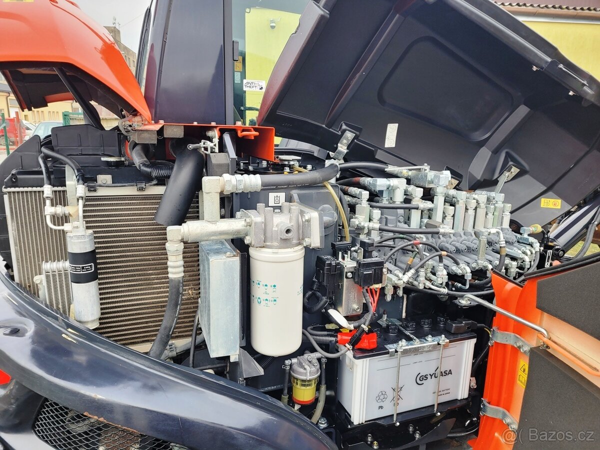 minibagr Kubota KX 080-4, dělené rameno - 12