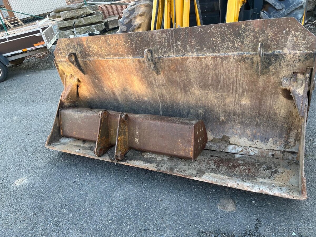 Traktorbagr Fermec 960 - 12