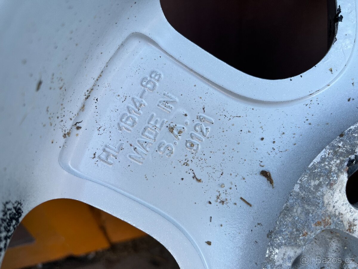 Originál alu kola Land Rover R15 - č. 112 - 12