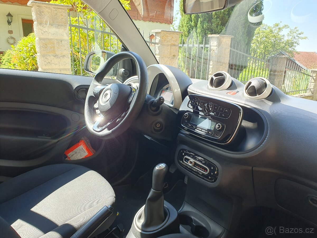 SMART FORTWO - 12