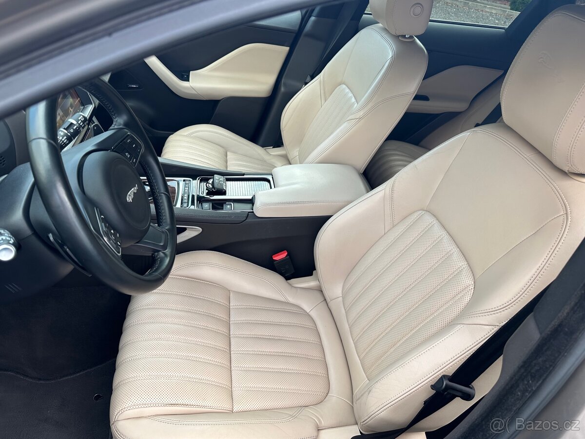Jaguar F-Pace 2.0d 132kW AWD 4x4 Automat - 12