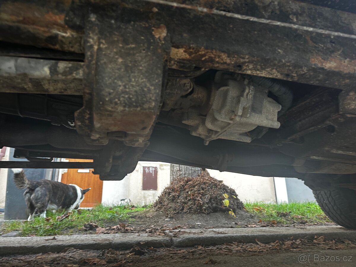 Ford Explorer 4.0 OHV 1997 - 12