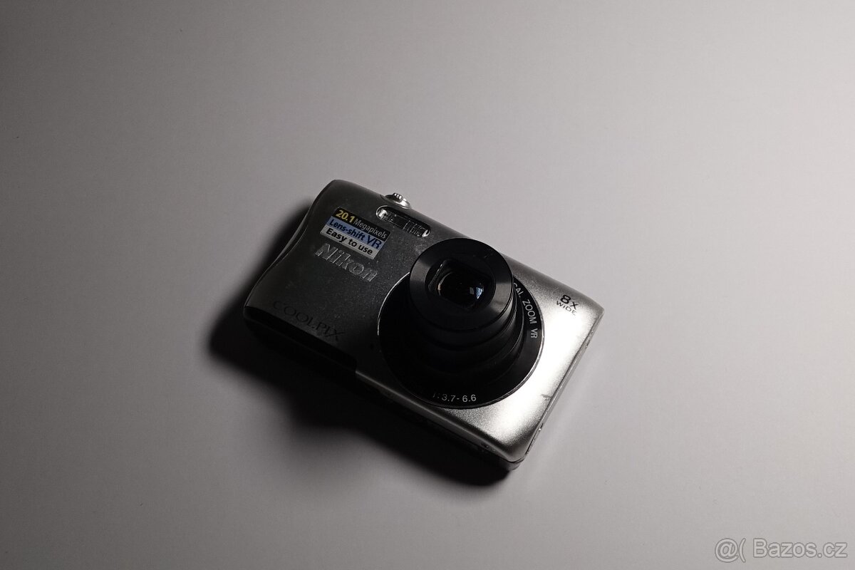 Nikon Coolpix S3700 - 12