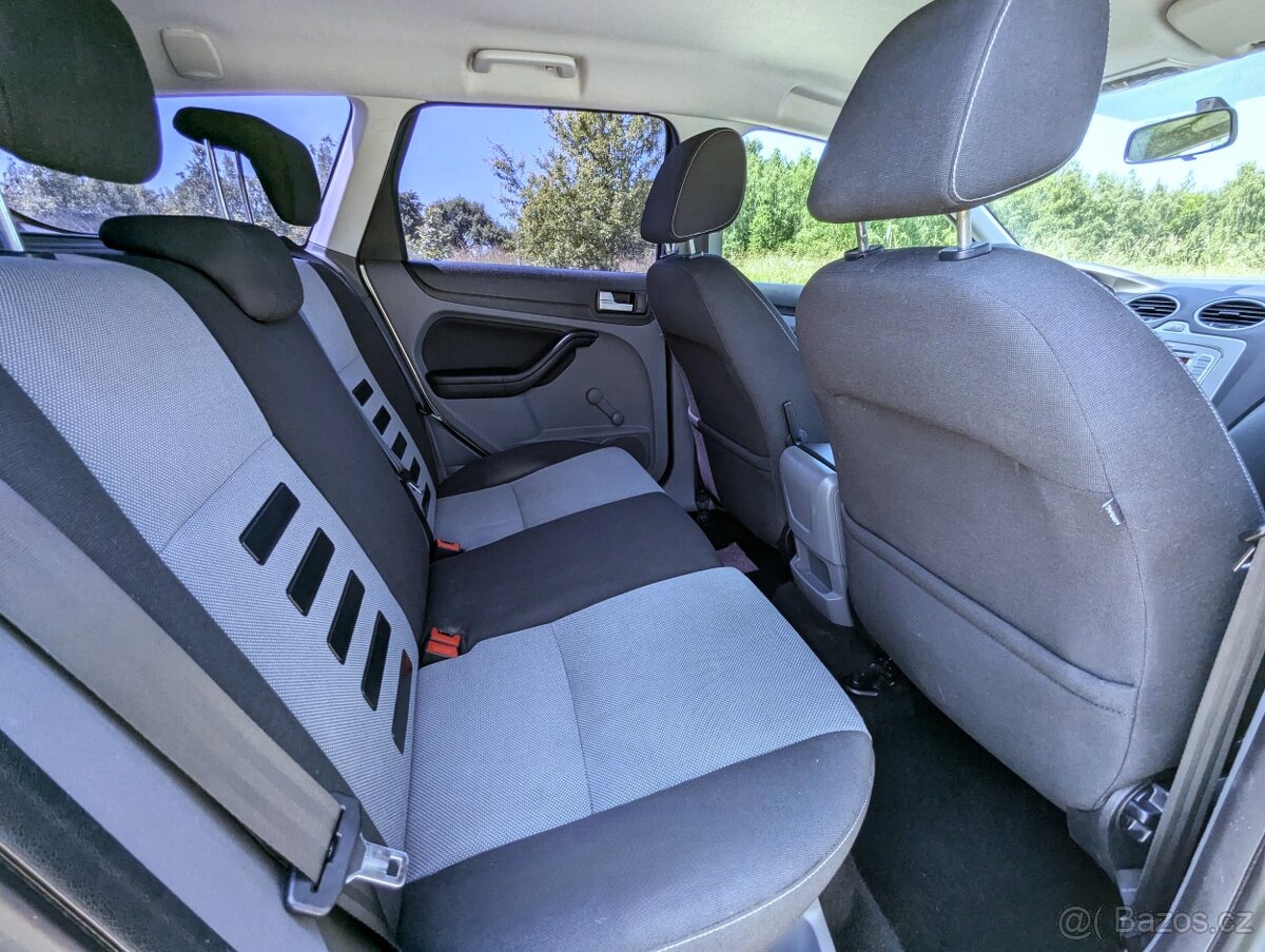 Ford Focus Combi II 1.6i 16V Sport Paket, 2010 - 12