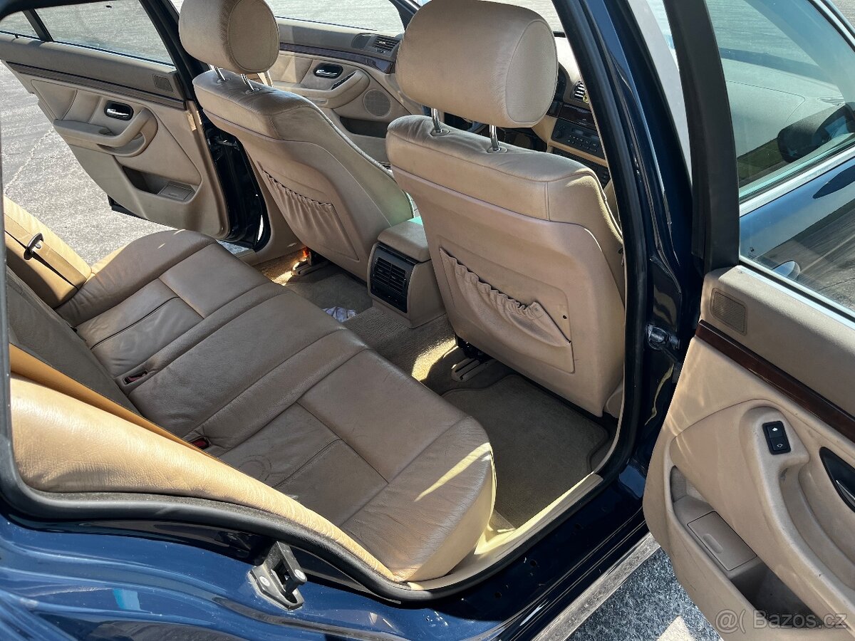 BMW e39 525D touring manuál - 12