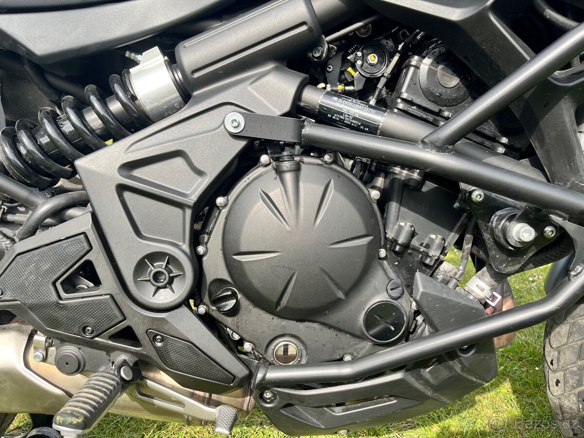 Kawasaki Versys 650 - 12