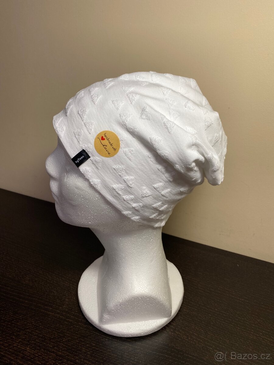 Nové čepice 4-6 let - 12